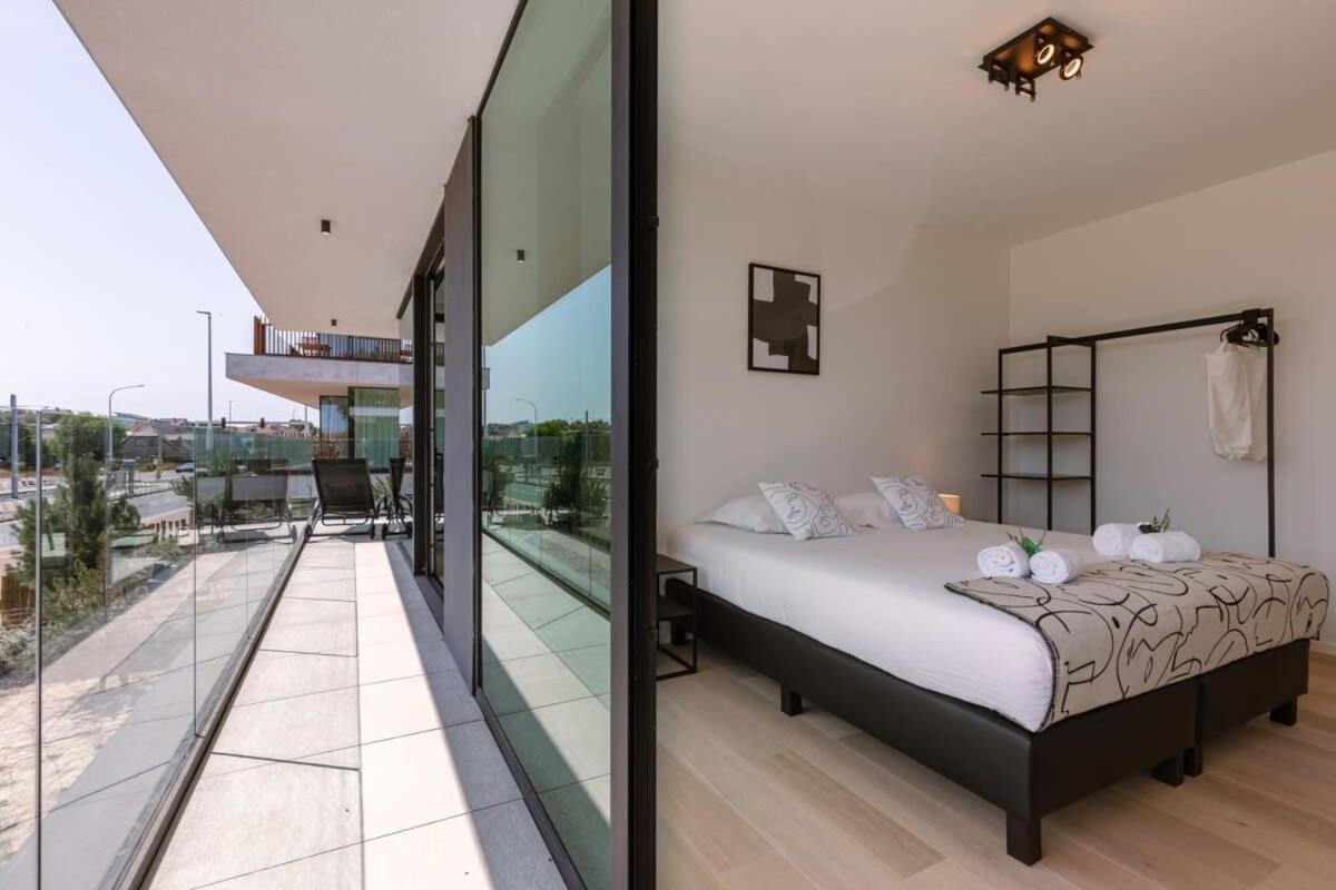 New, Luxurious And Modern Apartment With Private Parking Koksijde Exterior photo