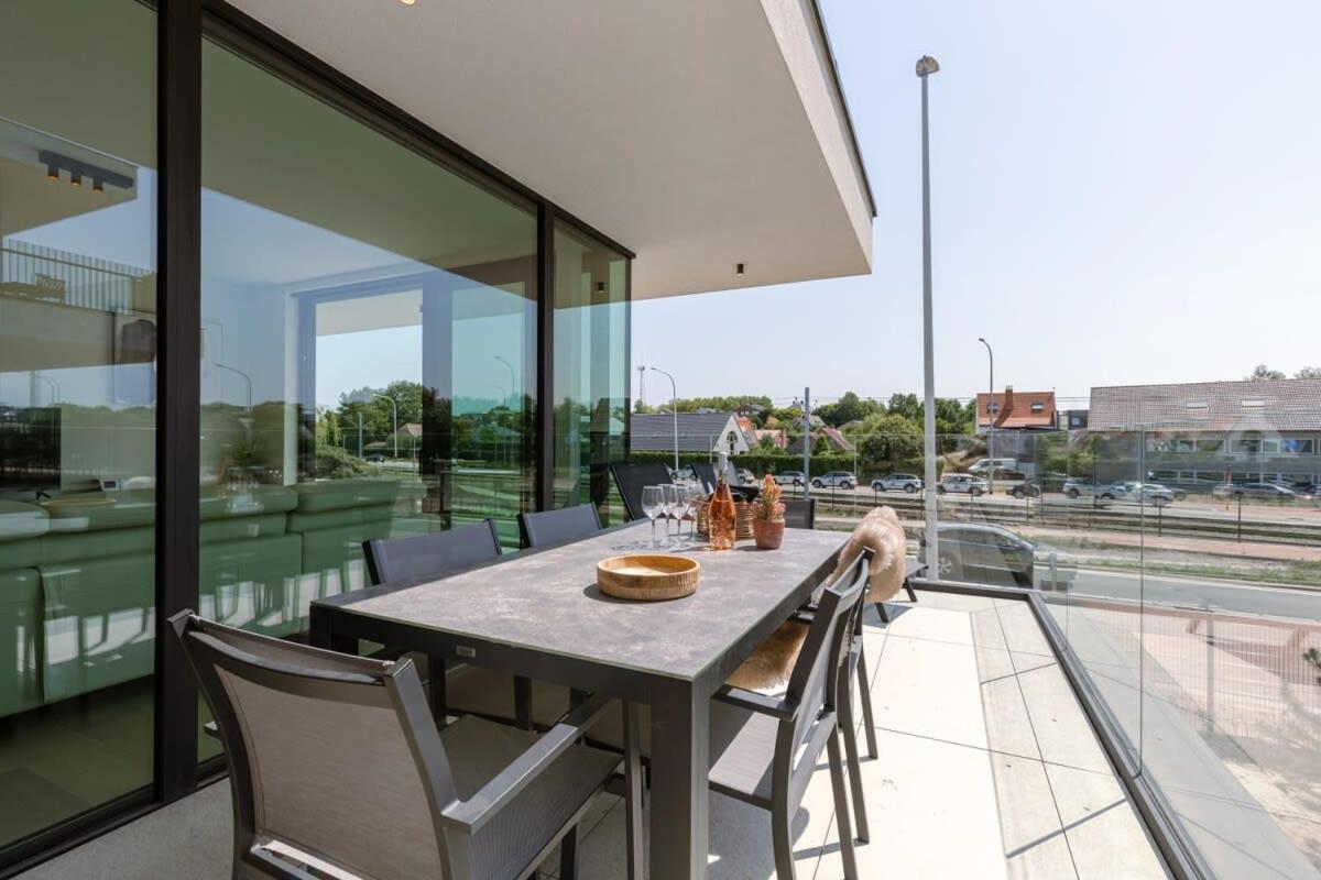 New, Luxurious And Modern Apartment With Private Parking Koksijde Exterior photo